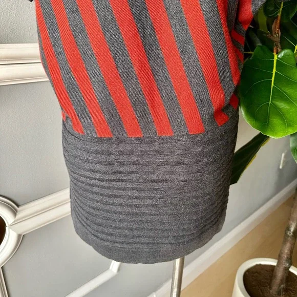 Elio Wool and Cashmere Striped Sweater Dress Size Medium - Picture 7 of 9